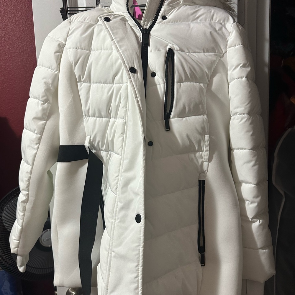 London fog white winter jacket